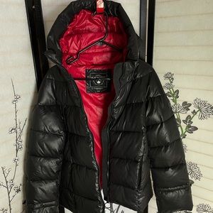 NOIZE black VEGAN puffer jacket